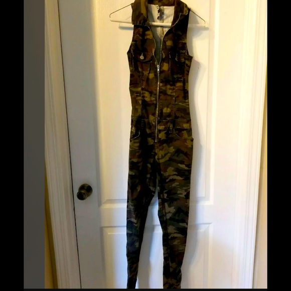 Camouflage Short Zipper Jumpsuit main image 1